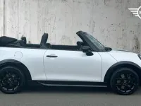 Used Mini Cooper 147 kW (201 HP) 2025 White Hatchback