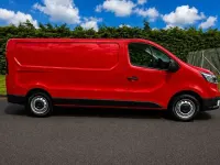 Used Renault Trafic 148 HP (108 kW) 2023 Red