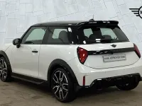 Used Mini Cooper Hatch 113 kW (154 HP) 2025 White Hatchback