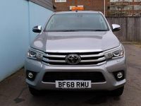Used Toyota HiLux 150 HP (110 kW) 2018 Silver Pickup