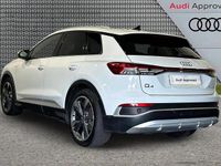 Used Audi Q4 e-tron Comfort 150 kW (204 HP) 2021 White SUV