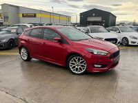 Used Ford Focus ST-Line 120 HP (88 kW) 2017 Red Hatchback