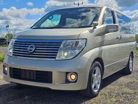 Used Nissan Elgrand 2007 Gold MPV