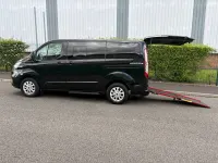 Usado Ford Tourneo Titanium 130 HP (95 kW) 2019 Preto Monovolume
