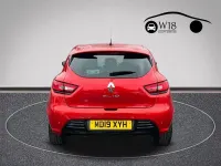 Used Renault Clio Iconic 90 HP (66 kW) 2019 Red Hatchback