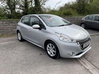Used Peugeot 208 Active 70 HP (51 kW) 2013 Silver Hatchback