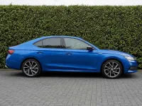 Used Skoda Superb SportlinePlus 160 HP (117 kW) 2023 Race blue metallic Hatchback