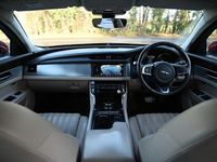 Used Jaguar XF Sportbrake Portfolio 163 HP (119 kW) 2018 Red Estate