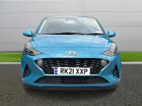 Used Hyundai i10 Premium 84 HP (61 kW) 2021 Turquoise Hatchback