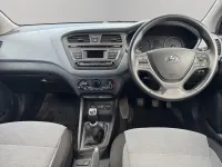 Used Hyundai i20 SE 84 HP (61 kW) 2016 Blue Hatchback