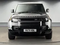 Used Land Rover Defender SE Dynamic 300 HP (220 kW) 2023 SUV