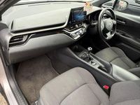 Used Toyota C-HR 116 HP (85 kW) 2017 Silver SUV