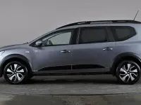Begagnad Dacia Jogger Expression 110 HK (80 kW) 2025 Grå Minibuss