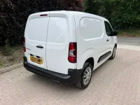 Used Citroën Berlingo 100 HP (73 kW) 2022 White MPV