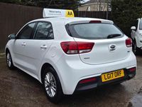 Used Kia Rio 76 HP (55 kW) 2017 White Hatchback