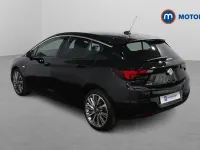 Begagnad Vauxhall Astra 150 HK (110 kW) 2019 Svart Halvkombi