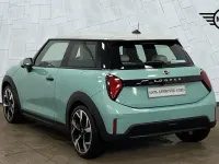 Used Mini Cooper Hatch 154 HP (113 kW) 2024 Green Hatchback