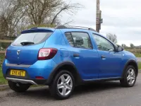 Używany Dacia Sandero Lauréate 2015 Niebieski Hatchback