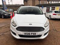 Used Ford S-MAX Titanium 150 HP (110 kW) 2016 White MPV