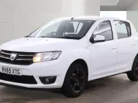 Begagnad Dacia Sandero Lauréate 90 HK (66 kW) 2015 Vit Halvkombi