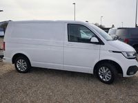 Used VW Transporter Highline 150 HP (110 kW) 2024 White Van