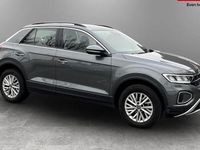 Usado VW T-Roc Life 150 HP (110 kW) 2025 SUV