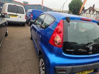 Used Peugeot 107 68 HP (50 kW) 2010 Blue Hatchback