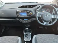Used Toyota Yaris 100 HP (73 kW) 2020 Red Hatchback