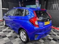 Used Honda Jazz SE 102 HP (75 kW) 2016 Blue Hatchback