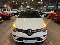 Used Renault Clio Dynamique 90 HP (66 kW) 2017 White Hatchback