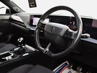 Used Vauxhall Astra S 130 HP (95 kW) 2023 White Hatchback