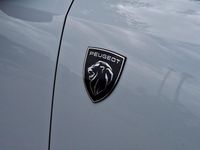 Used Peugeot e-3008 GTi 156 kW (213 HP) 2024 White SUV