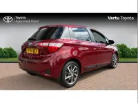 Used Toyota Yaris 101 HP (74 kW) 2020 Red Hatchback