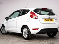 Used Ford Fiesta Zetec 80 HP (58 kW) 2016 White Hatchback