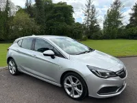 Used Vauxhall Astra SRi 110 HP (80 kW) 2017 Silver Hatchback
