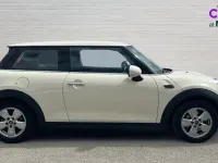 Used Mini ONE Pepper 102 HP (75 kW) 2016 White Hatchback
