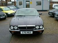 Used Jaguar XJ8 240 HP (176 kW) 1998 Sedan