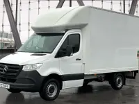 Używany Mercedes Sprinter Progressive 140 KM (102 kW) 2021 Biały Van