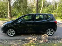 Used Vauxhall Meriva 100 HP (73 kW) 2015 Black MPV