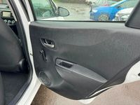 used Toyota Yaris VVT-I TR