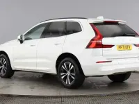Used Volvo XC60 Momentum 250 HP (183 kW) 2022 White SUV