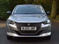 Second-hand Peugeot e-208 Allure+ 100 kW (136 CP) 2023 Gri Hatchback