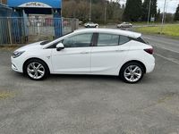 Used Vauxhall Astra SRi 2017 White Hatchback