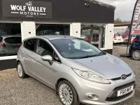 Used Ford Fiesta Titanium 70 HP (51 kW) 2011 Silver Hatchback
