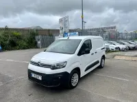 Used Citroën Berlingo Start 75 HP (55 kW) 2020 White MPV