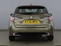 Używany Suzuki Swace 140 KM (102 kW) 2024 Brązowy Kombi