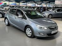 Second-hand Vauxhall Astra 2010 Argintiu Hatchback