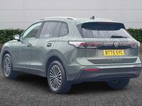 New VW Tiguan Match 150 HP (110 kW) 2025 Cipressino green SUV