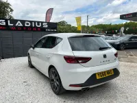 Używany Seat Leon FR 150 KM (110 kW) 2016 Biały Hatchback