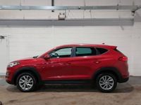 Used Hyundai Tucson SE 132 HP (97 kW) 2018 Red SUV